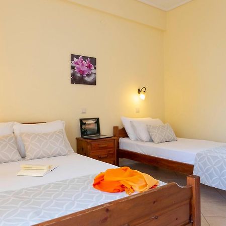 Aristides Hotel Fourka Bagian luar foto