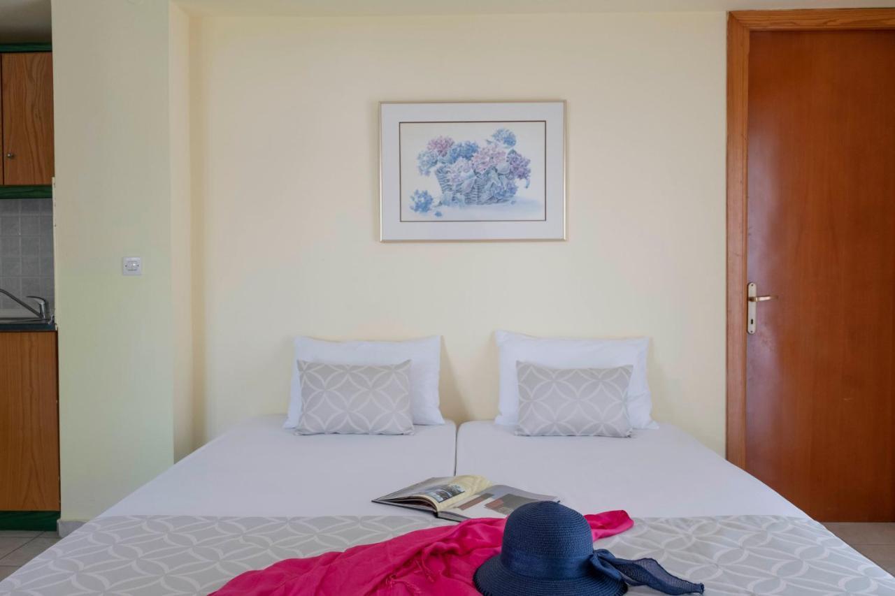 Aristides Hotel Fourka Bagian luar foto