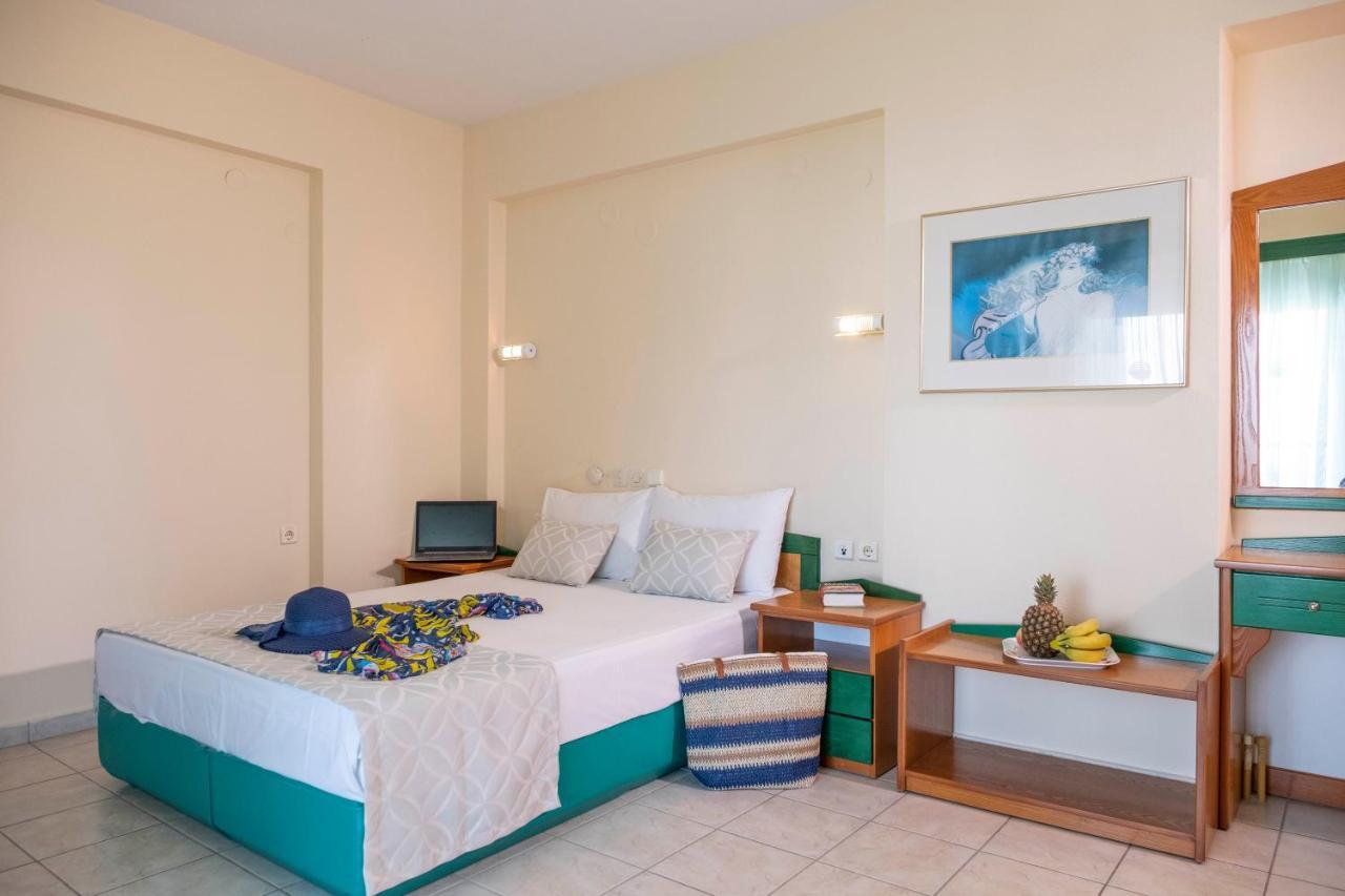 Aristides Hotel Fourka Bagian luar foto