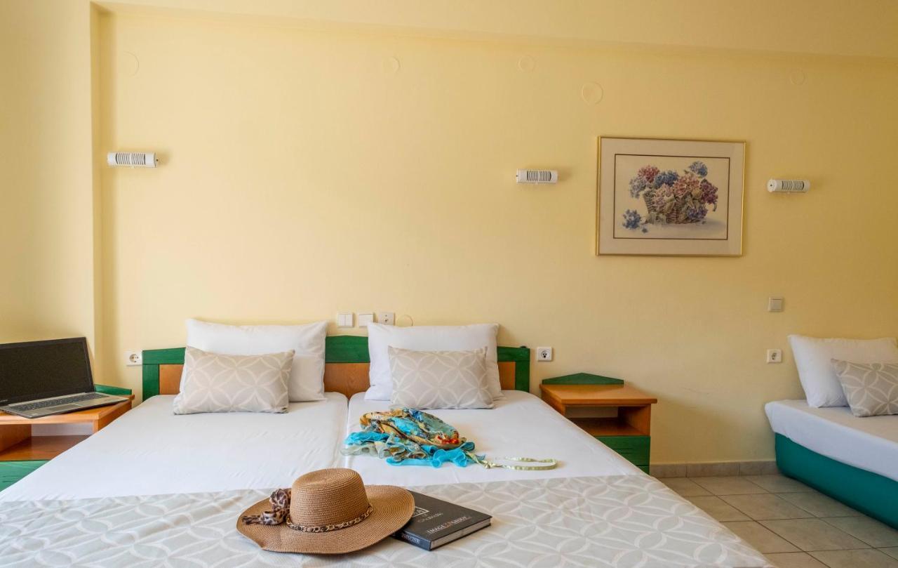 Aristides Hotel Fourka Bagian luar foto