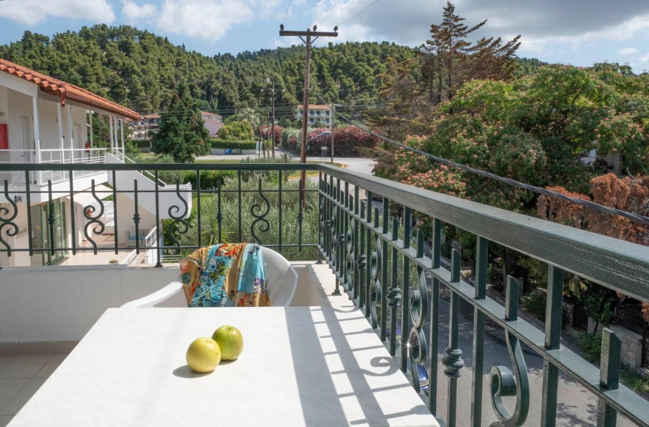 Aristides Hotel Fourka Bagian luar foto