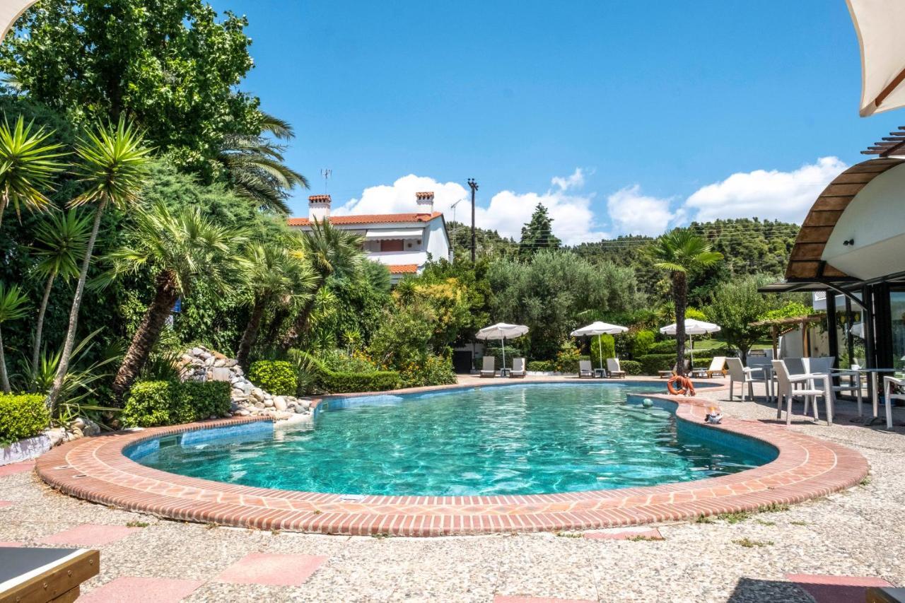 Aristides Hotel Fourka Bagian luar foto